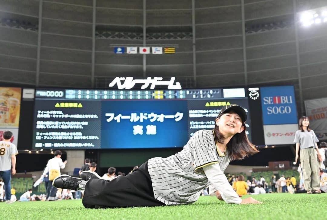 中江有里のインスタグラム：「昨夜のベルーナドーム。  #中江有里  #阪神タイガース」