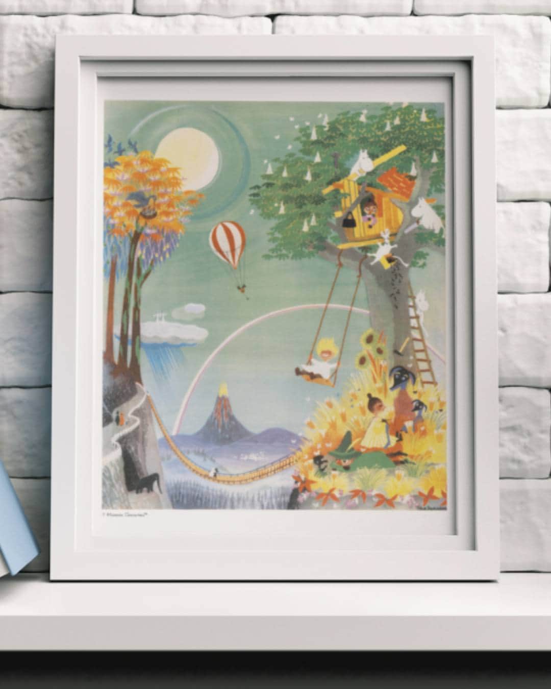 ムーミンさんのインスタグラム写真 - (ムーミンInstagram)「In Moominvalley, happiness is found in the simplest of moments. Add some Moominous magic to your walls, and, who knows! 💛 Tove Jansson's original and some rarer Moomin illustrations have been reprinted as high-quality posters! Check the link in bio ✨   Which one's your favourite? 😍   #moomin #moominofficial」5月31日 17時30分 - moominofficial