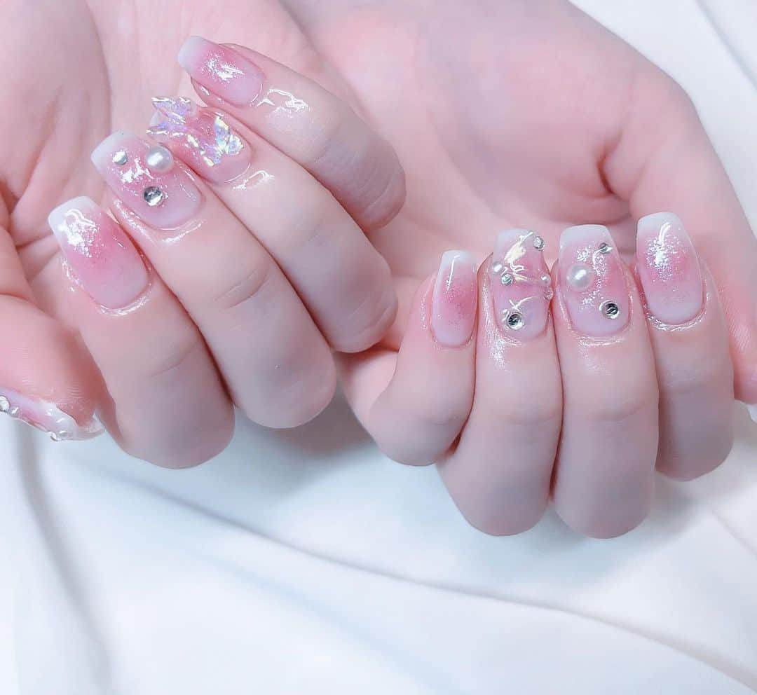 水月さくらさんのインスタグラム写真 - (水月さくらInstagram)「定期的にしたくなるチークネイル💅 . . . . . . . . #좋아요반사 #좋아요테러 #메이크업 #셀카 #셀끼꾼 #팔로우그램 #팔로우백 #flf #fff  #ootd #instagood #instalike #followforfollowback #l4l #likeforlike #selfie #網紅 #自拍  #ワンホン #韓国ヘアスタイル # #韓国メイク #韓国ファッション」5月31日 18時08分 - 00_33_30