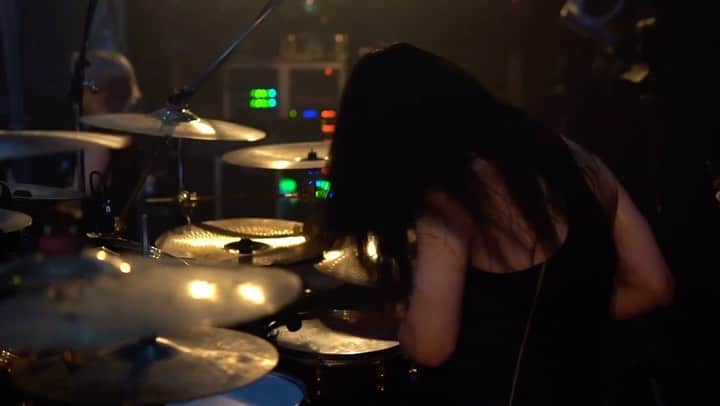 Natsuのインスタグラム：「#drummer #metaldrummer」