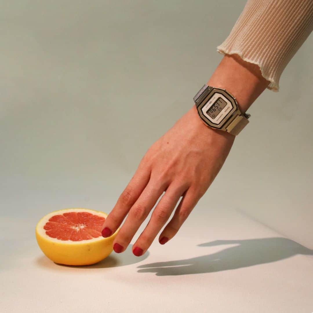 TiCTACさんのインスタグラム写真 - (TiCTACInstagram)「ワタシらしさを楽しむ “#カシオ女子”。スタイリングがシンプルになりがちな夏こそ、ジューシーなネイルとカシオの腕時計で手元からおしゃれを楽しもう🌈  6/1(木)～ 全国のチックタック系列店にて #カシオ女子 フェア開催！対象商品ご購入の方に素敵なプレゼントも🧺  レトロで個性あふれるデザインが今っぽい。 レジャーやお仕事、アクティブなワタシにフィットするミッドサイズの「G-SHOCK」と、どんなシーンにもマッチする頼もしい「CASIO STANDARD」。スタイリングがシンプルになりがちな初夏こそ、ジューシーなネイルとカシオの腕時計で手元に彩りを。  ■#カシオ女子 キャンペーン 6/1(木)～7/6(木)  ❶先着でネイルポリッシュ1点をプレゼント！ 店舗にて対象商品をご購入の方に先着で、すぐに乾いて塗りやすいネイルポリッシュをプレゼントいたします。 ※数量限定ですのでなくなり次第終了。カラーはお選びいただけない場合がございます。  ❷抽選で5名様に「ohora」の豪華特別セットをプレゼント！ ご購入後にお渡しするアンケートにお答えいただいた方の中から抽選で5名様に、気軽に本格的なセルフジェルネイルが楽しめる「ohora」の特別セット（ジェルランプ、セミキュアジェル2種、トップジェル、リムーバー）をプレゼントいたします。  ※抽選キャンペーンの応募状況及び選考基準・選考結果に関する問い合わせにはお答えできません。当選の発表は、2023年7月下旬頃を予定しております。 ※オンラインストアは対象外となります。  特設サイト：https://www.tictac-web.com/news/detail/?nid=1039   #カシオ #casio #casiowatch #casiogshock #vintagecasio #casiovintage #casiostandard #gshock #gshockwatch #GSHOCKWOMEN #gショック #gショック女子 #ジーショック #腕時計 #ネイル #ネイルアート #手元 #手元くら部 #手元倶楽部 #手元コーデ #ootd #夏ネイル #夏コーデ #夏服コーデ #カジュアルコーデ #カジュアル女子」5月31日 18時30分 - tictac_press