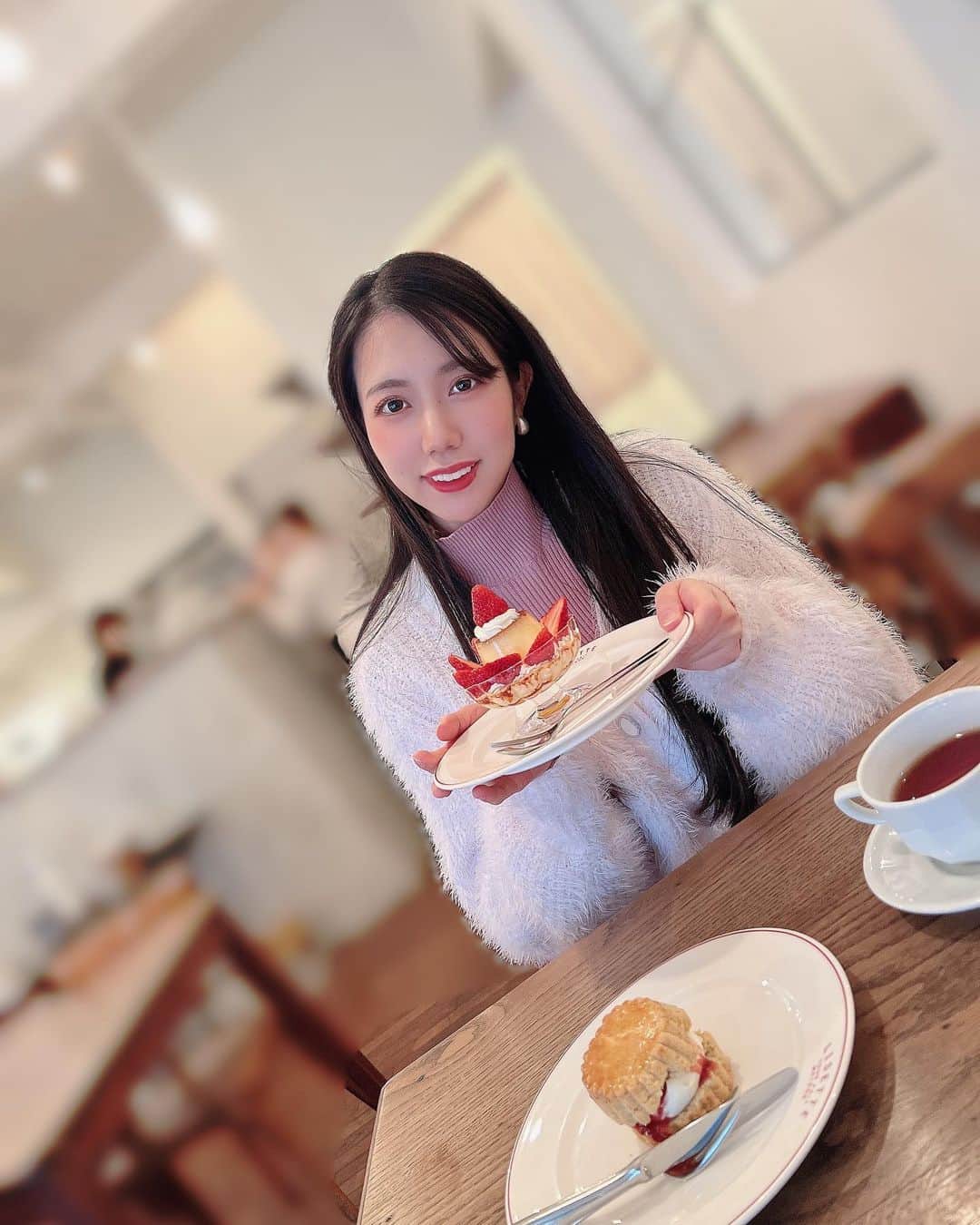 のインスタグラム：「🤍 二子玉でお茶した時の…🫖✨ . . . 美味しかった☺️💞 #二子玉カフェ　#二子玉川 #二子玉川ランチ」