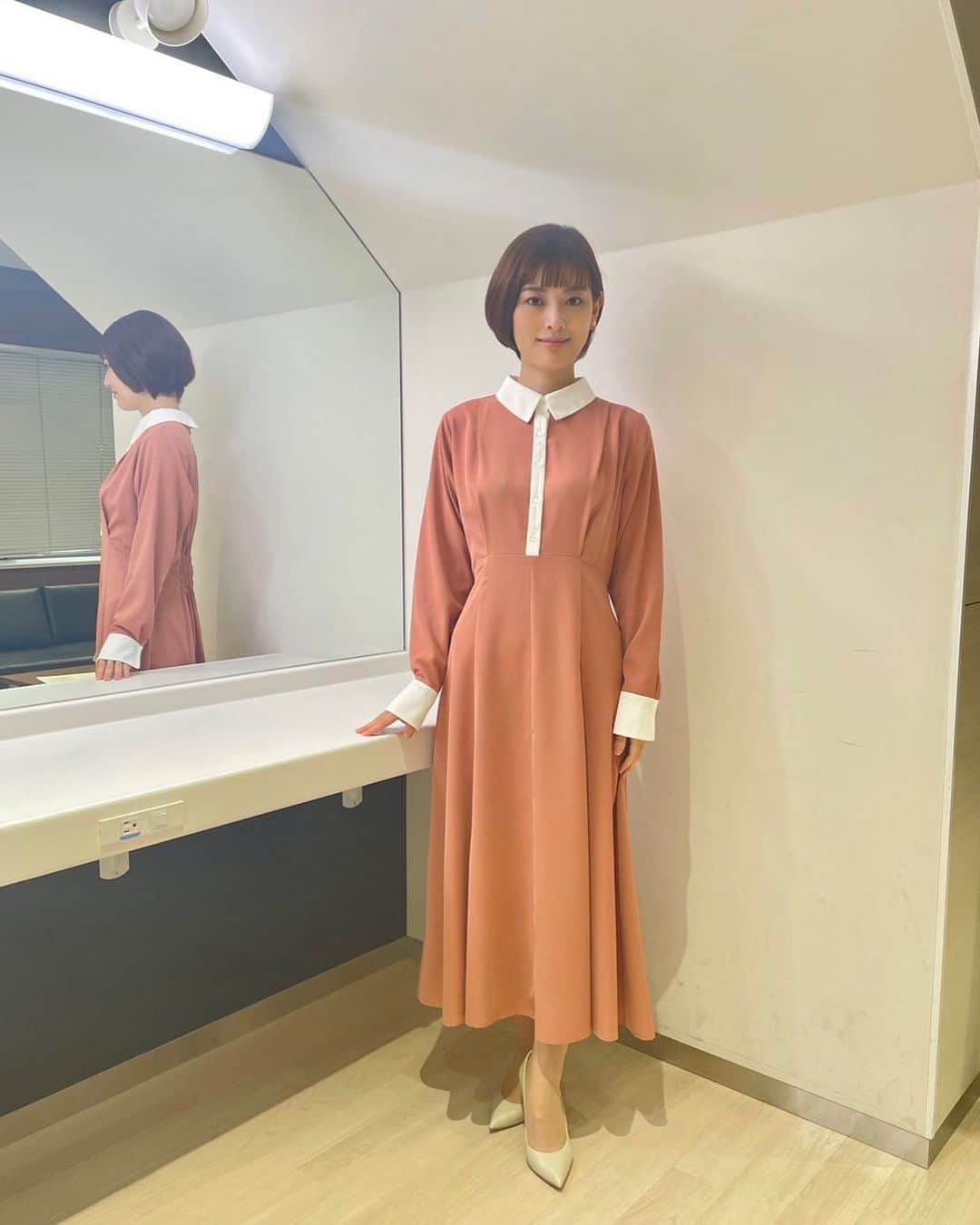 中西悠理さんのインスタグラム写真 - (中西悠理Instagram)「#衣装 #サンデーモーニング  ☔️🌨🌂 5/28 ワンピース… @andemiu_official」5月31日 18時33分 - yuuri.nakanishi