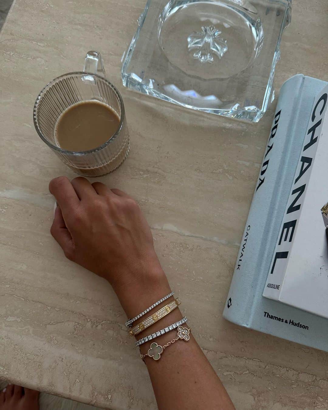 Tamara Kalinicのインスタグラム：「Well curated wrist brings me joy」