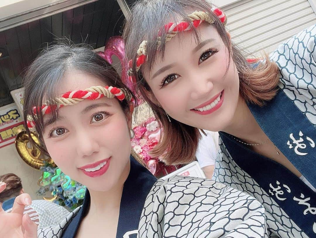 南まゆさんのインスタグラム写真 - (南まゆInstagram)「🤍 浅草三社祭❤️！！！ 3年ぶりの開催！ おにぎり🍙お配りさせて 頂きました☺️‼︎🙏🏻✨ . 商売繁盛🙏🏻🙏🏻🙏🏻⛩️✨👏🏻✨ . #浅草　#三社祭　#浅草ロック座 #御神輿　#伝統」5月31日 18時56分 - mayuminami1127