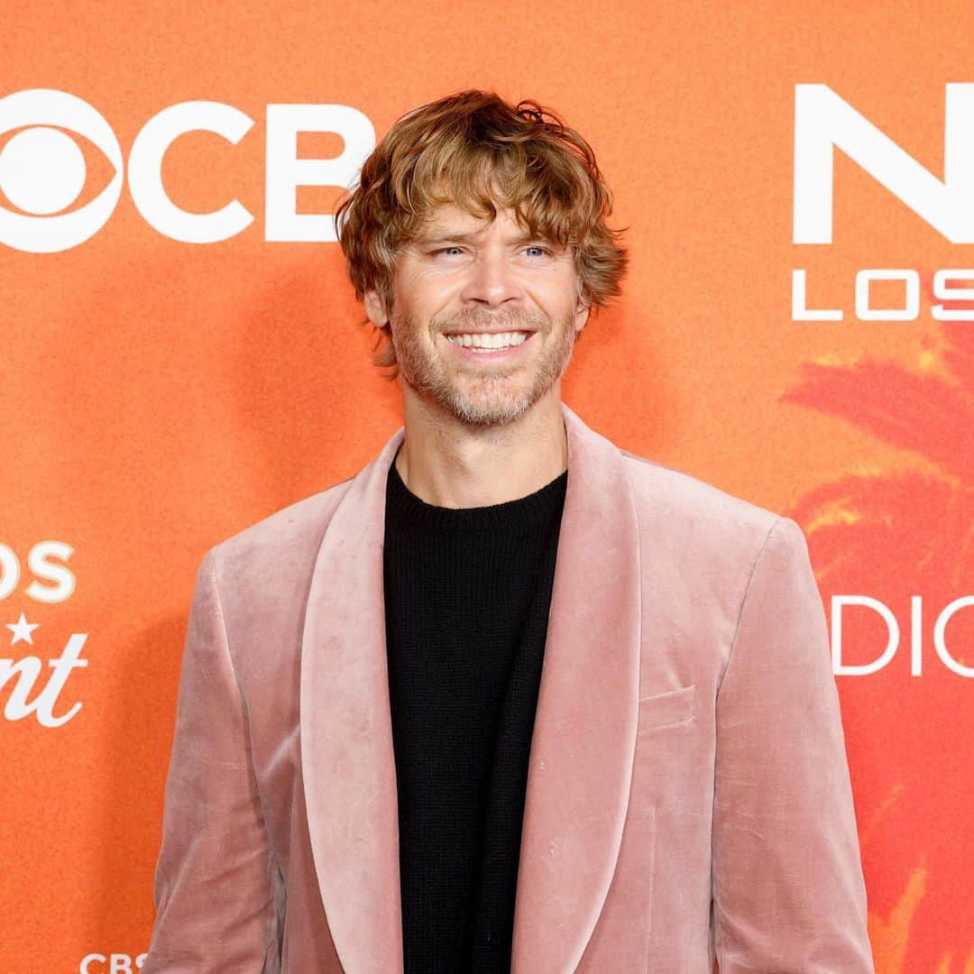 NCIS:LA 〜極秘潜入捜査班のインスタグラム：「(velvet) suit up — we’re dressing to theme today. 👏👏 Join us in wishing the one and only Eric Christian Olsen a happy birthday!」