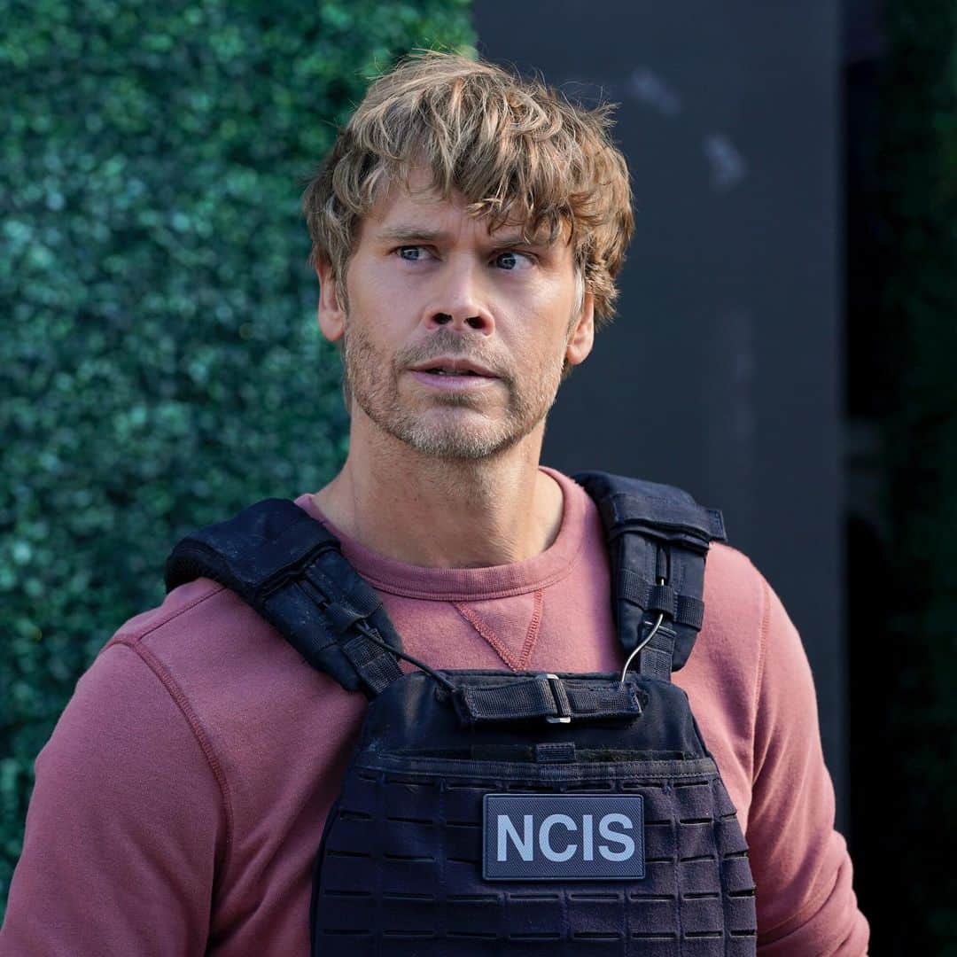 NCIS:LA 〜極秘潜入捜査班さんのインスタグラム写真 - (NCIS:LA 〜極秘潜入捜査班Instagram)「(velvet) suit up — we’re dressing to theme today. 👏👏 Join us in wishing the one and only Eric Christian Olsen a happy birthday!」6月1日 4時24分 - ncisla