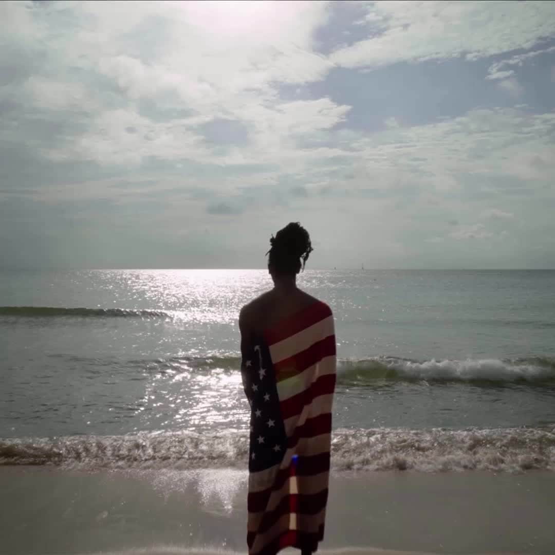 アメリカン・ブロードキャスティング・カンパニーのインスタグラム：「Step into a world where hope defies all odds with The 1619 Project's revealing stories of triumph and courage. Watch TONIGHT at 8/7c on ABC and Stream on Hulu. #1619ABC #1619Hulu」