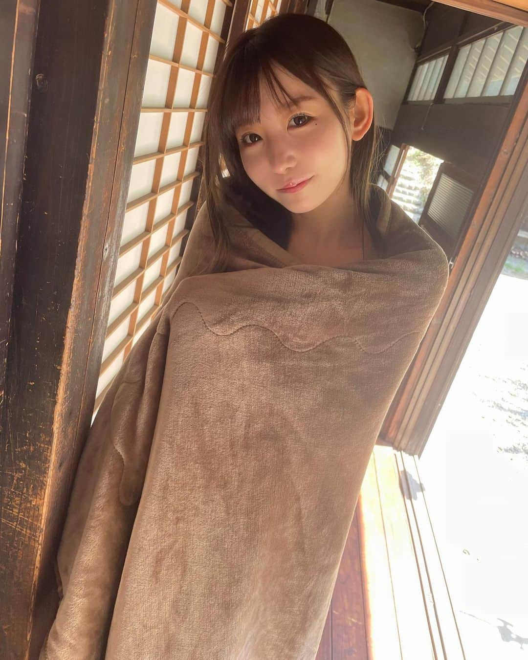 七嶋舞さんのインスタグラム写真 - (七嶋舞Instagram)「いないいない〜ばあっ\( °Д° )/」5月31日 20時47分 - nanashima_mai