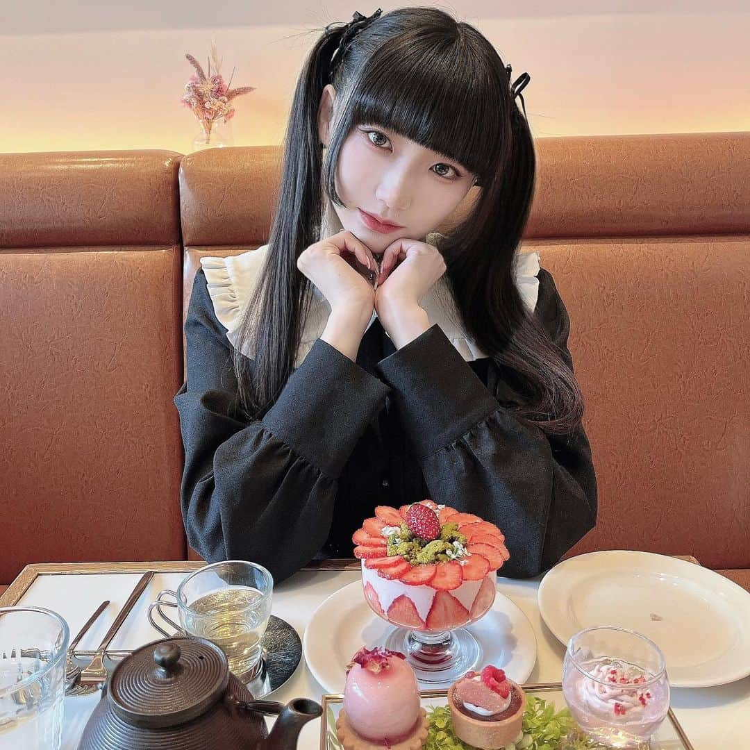 しらいちゃんさんのインスタグラム写真 - (しらいちゃんInstagram)「#パフェには終わりが来る」5月31日 20時54分 - she_is_lie