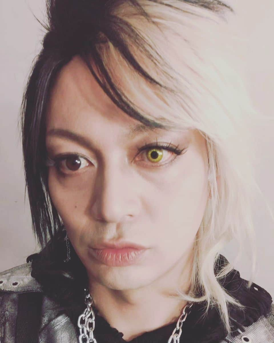 海老澤健次さんのインスタグラム写真 - (海老澤健次Instagram)「ついに明日から『漆黒ノ戰花-再演-』が初日を迎えます！楽しみながら頑張ります！今しかない瞬間を是非☺ まだの方は是非☺お待ちしてます☀ ６月１日〜５日 新宿村LIVE https://www.gekiike.com/shikkoku2023  #海老澤健次 #GEKIIKE #漆黒ノ戰花」5月31日 20時56分 - ebisawa_kenji