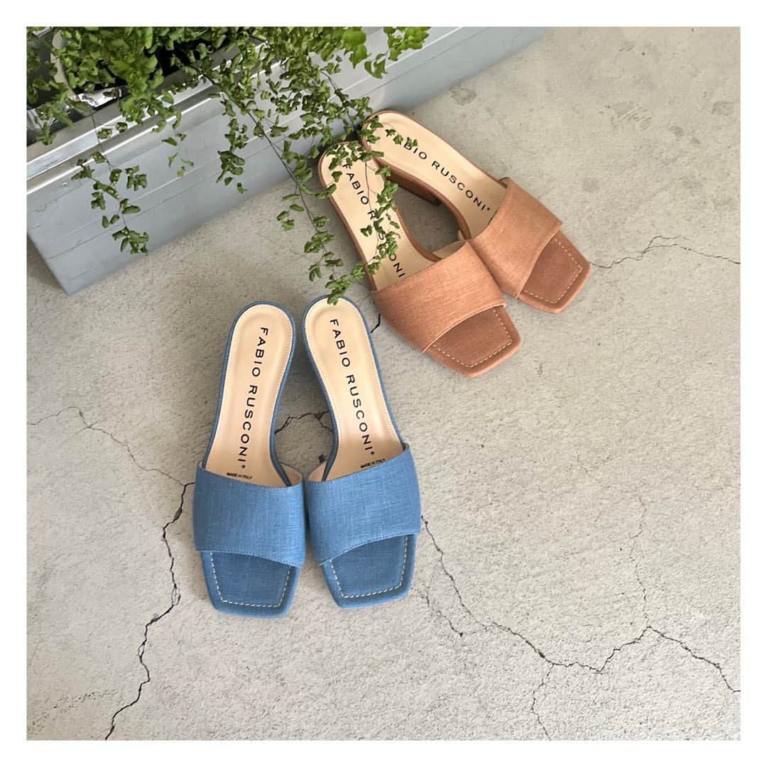 エリオポールのインスタグラム：「2023 Summer Collection  Sandals  35.200yen / FABIO RUSCONI  Ref: 13246002071FN Color: Skyblue. Orange Siz: 36. 37. 38  店舗にてお電話による通販対応も承っております。  HELIOPOLE代官山店  03 3770 6438  HELIOPOLE 札幌店  011 209 5455  HELIOPOLE 広島店  082 542 7033   @heliopole_official #HELIOPOLE  #エリオポール @fabiorusconiofficial #fabiorusconiofficial」