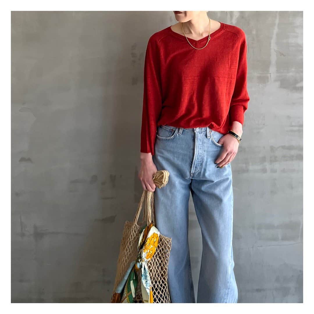 エリオポールのインスタグラム：「2023 Summer Collection  Knit  16.500yen / HÉLIOPÔLE   Ref: 13003089041HN Color: Red. Beige. Khaki. Black Siz: 38  店舗にてお電話による通販対応も承っております。  HELIOPOLE代官山店  03 3770 6438  HELIOPOLE 札幌店  011 209 5455  HELIOPOLE 広島店  082 542 7033   @heliopole_official #HELIOPOLE  #エリオポール」