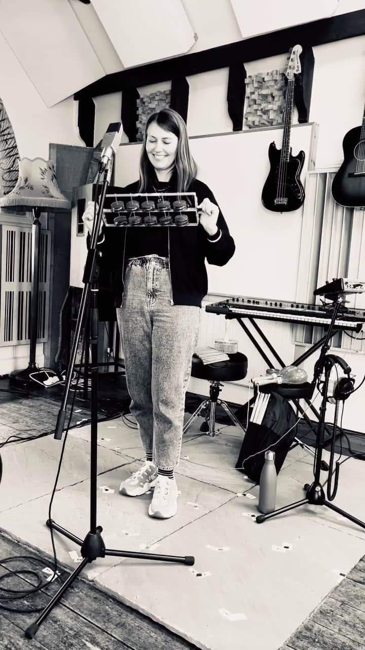 フランツ・フェルディナンドのインスタグラム：「In the studio with @audrey_tait and @markralphmusic」
