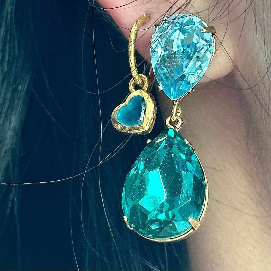 のインスタグラム：「🧊🔮💎」