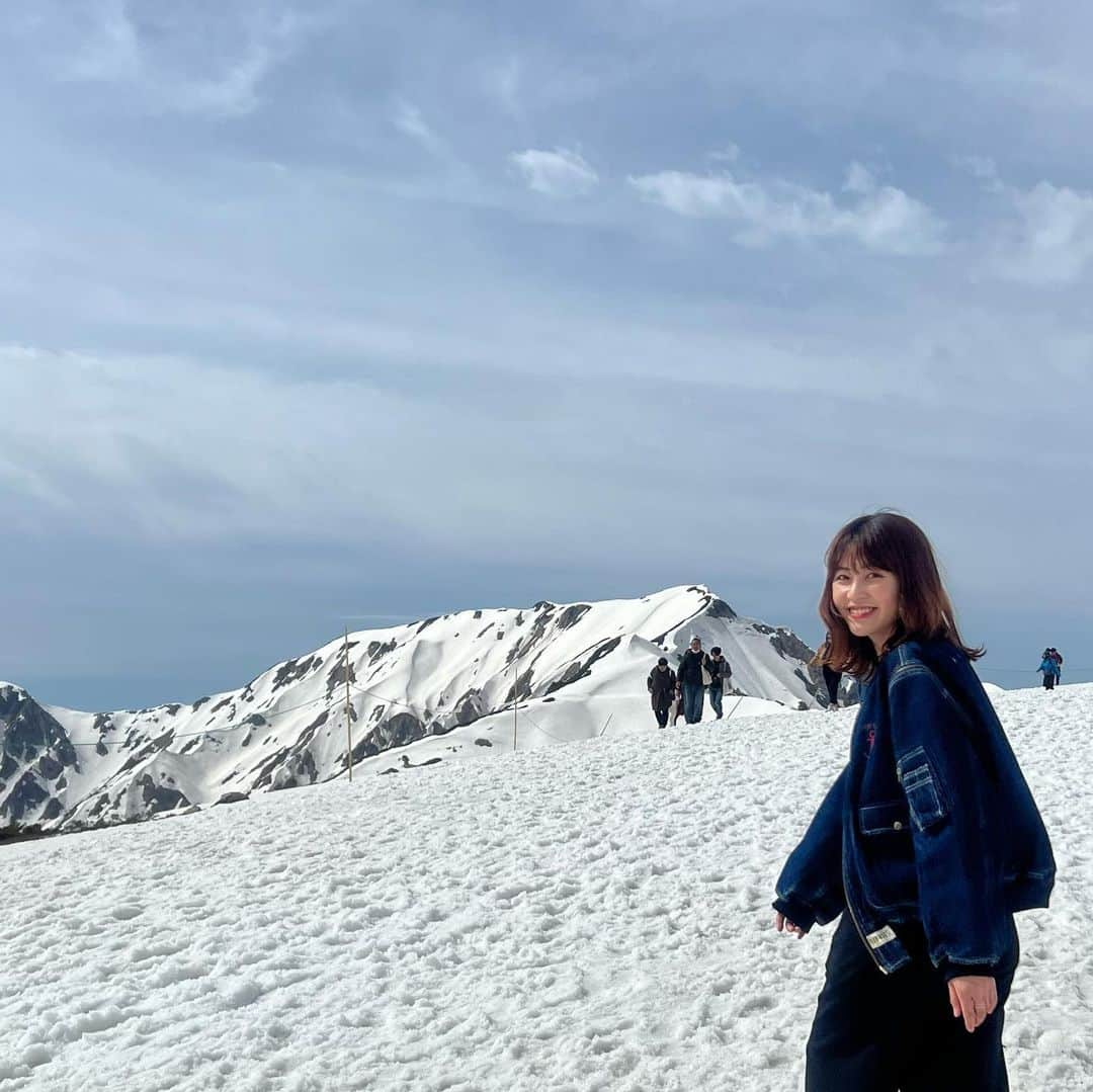 西野実見さんのインスタグラム写真 - (西野実見Instagram)「. ネイチャーラブ🌿🏞️🪽  ５月は様々なとこ行って良い空気をたっぷり吸えた〜！ 呼吸しやすくて穏やかな場所が好き＾＾  皆さん今年のGWは何して過ごしましたか？  これから梅雨の時期だけど気分までどんよりしないように 楽しみな予定沢山入れて気分上げていこっと❣️」5月31日 21時43分 - maminishino