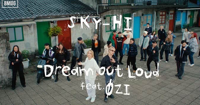 日高光啓さんのインスタグラム写真 - (日高光啓Instagram)「Dream Out Loud feat. ØZI  MV drop!!  どんどん好きになるなこの曲  #SKYHI #ØZI #DreamOutLoud」5月31日 21時55分 - skyhidaka