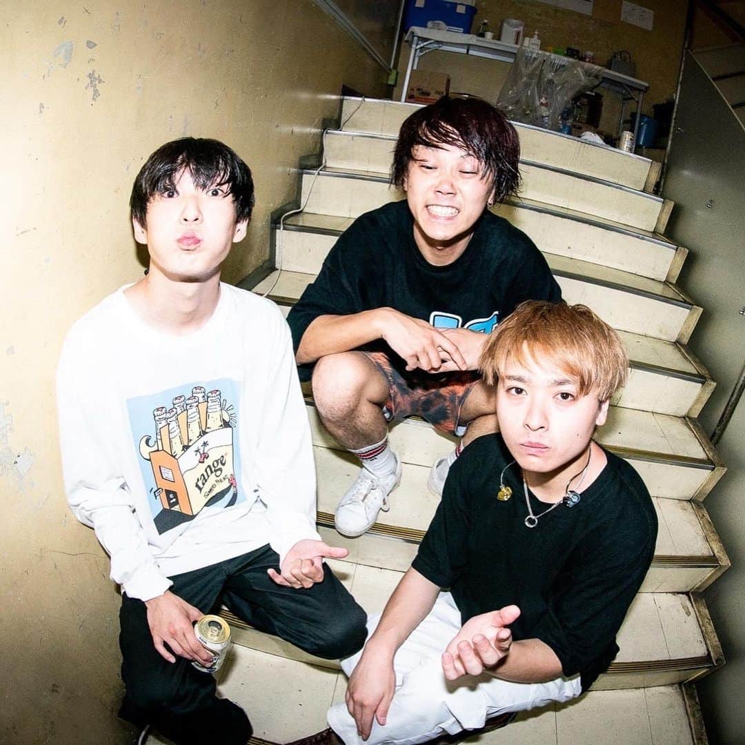 のインスタグラム：「【FOMARE】 渋谷Spotify O-WESTでの「FOMARE会場限定Single CD Heroine(ヒロイン)/飴と鞭　レコ発　ONE MAN GIG」のライブ撮影終了新旧織り交ぜたナイスセトリライブだったです！CDは10月28日までライブ会場で販売！写真はライブ直後のFOMARE！ #FOMARE #フォマレ　#渋谷　#サウシュー　#soundshooter」