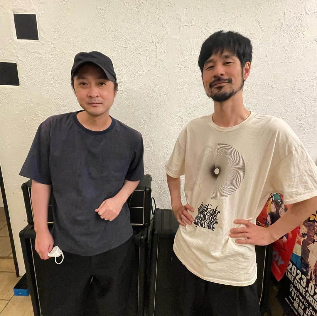 濱田将充さんのインスタグラム写真 - (濱田将充Instagram)「日曜日。 堀田 @akishigehorita と2人編成でソロのライブやります。6/4(日) 下北沢SHELTER Never Ending Homies T.K.H.R.NIW 20th anniv. feat.FIVE ON THE MOVE  OPEN 18:00 / START 18:30 ADV¥3500 / DOOR¥未定  Fed Music Keishi Tanaka KONCOS Masamichi Hamada BOYLEKUWAI【新井祐樹/佐藤誠士/重信貴俊（brute  in forest 、ex:he）/高梨竜也(ex:asphalt frustration)/秋元雄介(FedMUSIC)】」5月31日 22時14分 - masamichihamada