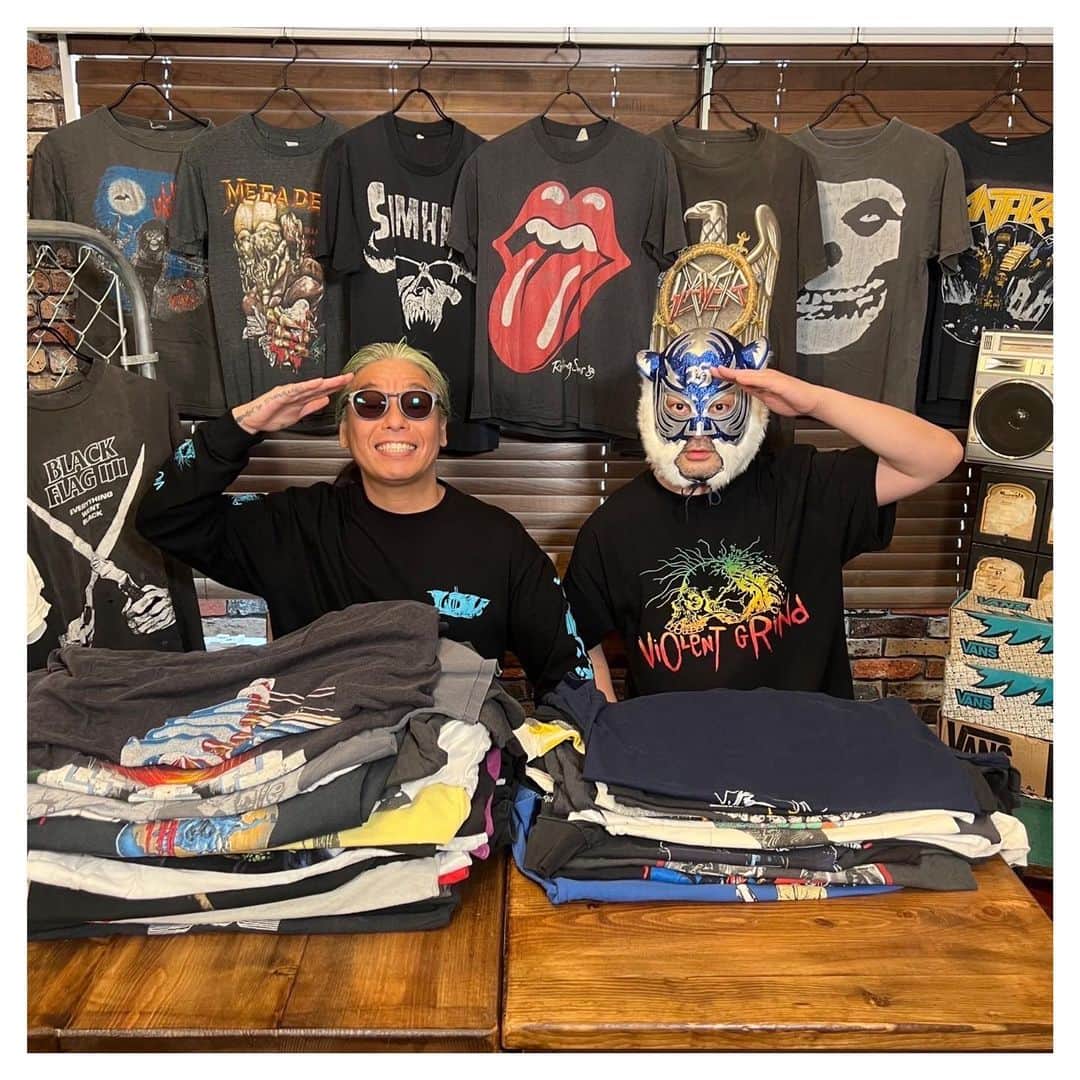 新田桂一のインスタグラム：「嬉しいな！ @legend_of_vintage にでます！NYC TERRY RICHARDSON 氏のアシスタント時代から集めた、T shirtsを紹介しました！もうすぐですよ！もうすぐですよ！ Vintage 好きは見るべき！ 勉強になりますよ！ @h.king_2020 さん！ありがとうございました😊 あー！嬉しい！」
