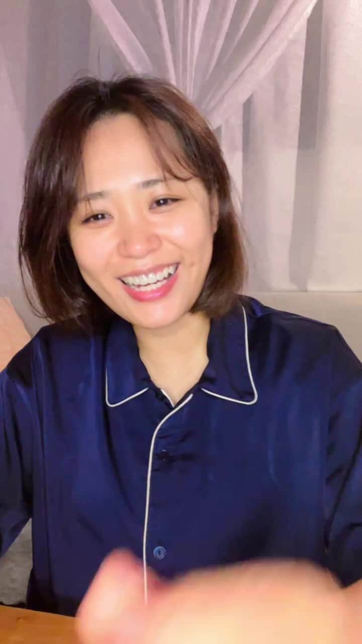 二宮愛のインスタグラム：「【ぽ組のお部屋🧸】vol.9  ぶどうを食べながら…🍇 お題「自立とは？」 今日も良い会話がたくさんできて嬉しかった！ ありがとう😊❤️  来週のお題、アイディアある方はコメントで教えてね！！！  ________________ #aininomiya #二宮愛」
