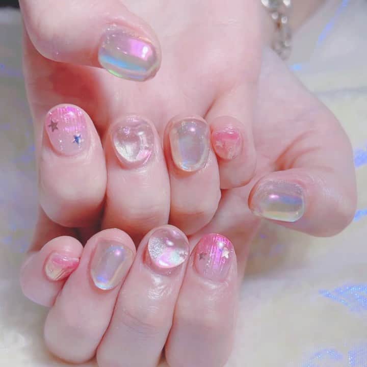 なかやまちえこのインスタグラム：「ぴんくおーろらかわいいネイル♡⠀ ⠀ @aldioustoki ⠀ ⠀ #nail #nails #nailart #ネイル #美甲 #ネイルアート  #japanesenailart #manucure #japanesenails #manicurist #gelnails #أظافر #네일아트 #미용  #เพ้นท์เล็บ #artedeuñas #เพ้นท์เล็บเจล #ジェルネイルデザイン #ネイルデザイン #nagelkunst #ゆめかわ #ゆめかわネイル #かわいい #かわいいネイル⠀ @pregel.jp ⠀ @preanfaofficial ⠀ @kimacat_betty ⠀ @aby_sharenail」
