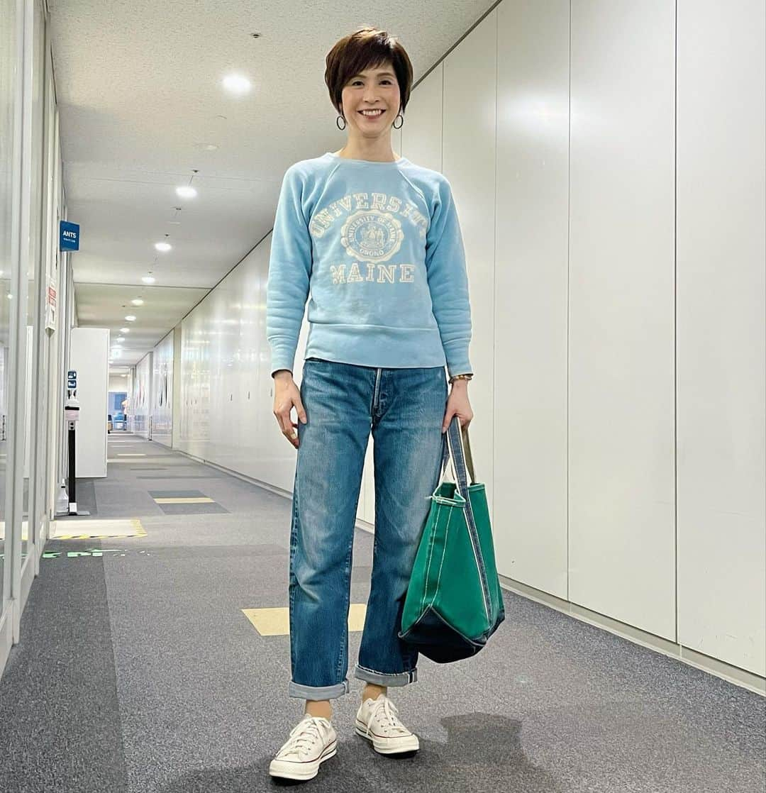 今村涼子さんのインスタグラム写真 - (今村涼子Instagram)「#古着コーデ#古着スウェット #vintagesweat#アメカジコーデ  #championrunningman #ランタグ #vintagelevis#levis501xx #vintagedenim  #vintage501#ビッグe #ビンテージリーバイス #llbeantote  #大人古着#大人古着女子」5月31日 23時19分 - ryoko.imamu