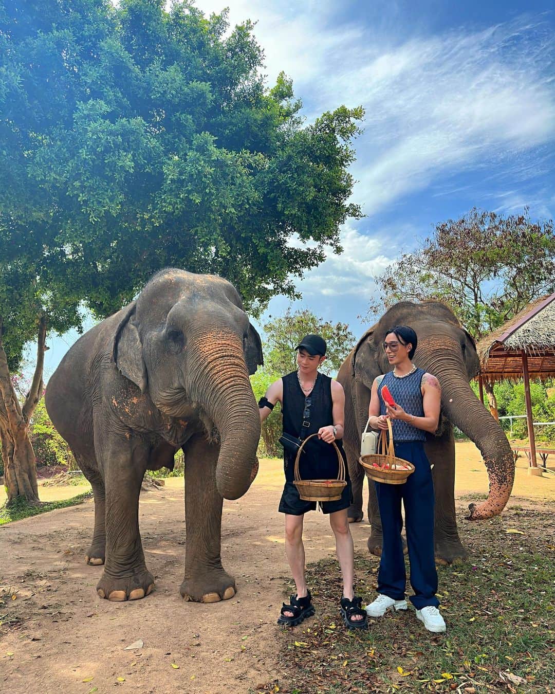 Noah（ノア）のインスタグラム：「Last day in Koh Samui 🇹🇭  Never have I ever imagined I'd be on this paradise of an island called Koh Samui.  The memory We made, people We met, and the island will be forever cherished. Bye for now but We'll be back.  ขอบคุณครับ ไว้เจอกันใหม่นะครับ 🙏🏻  #TaikiNoah#Thailand#KohSamui」
