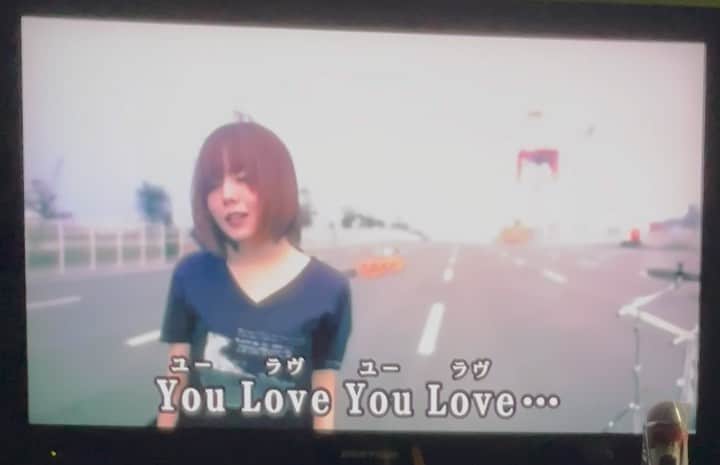 南キカのインスタグラム：「Kiss Hug / aiko 高いです酸欠案件です( ˙ᒡ̱˙ ®)」