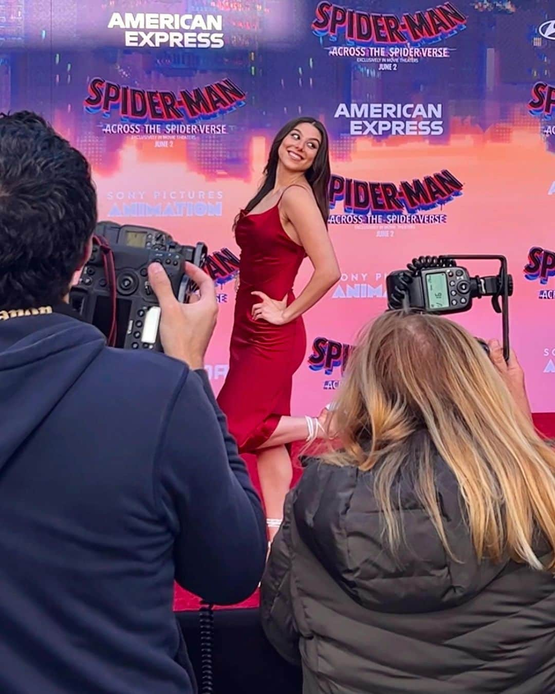 キーラ・コサリンさんのインスタグラム写真 - (キーラ・コサリンInstagram)「quick stop in the spiderverse 🤟🏼❤️🕷️🕸️」6月1日 0時21分 - kirakosarin