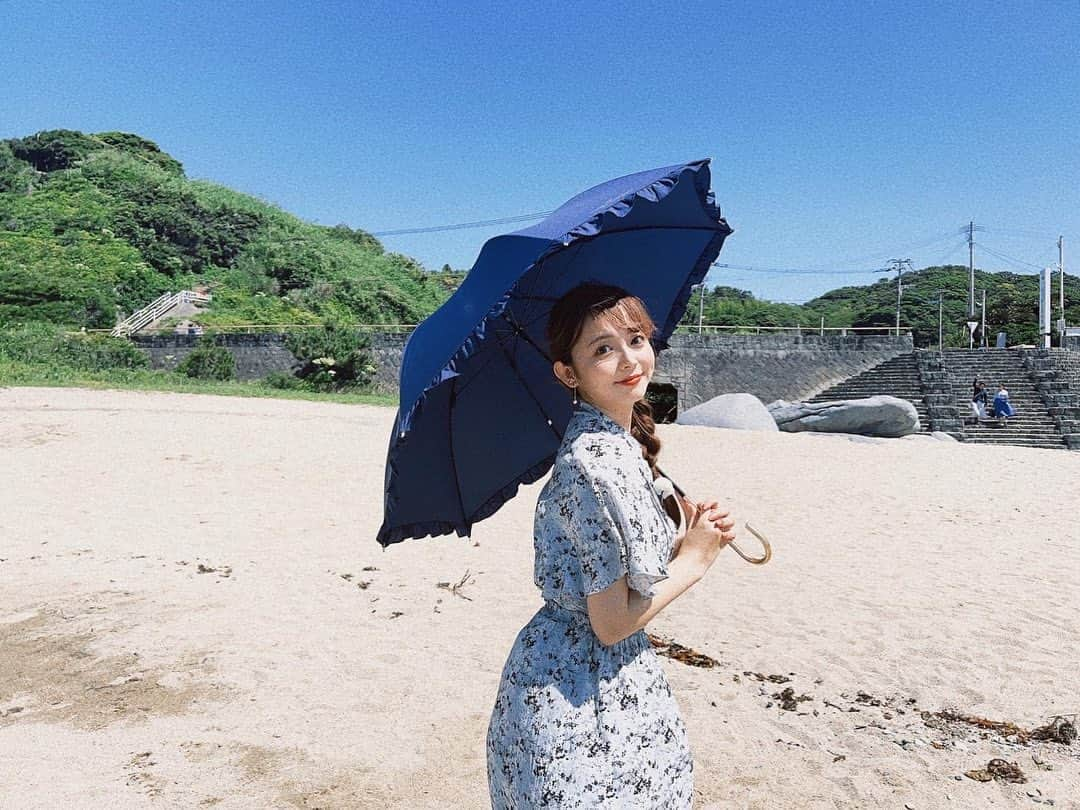 横山紗弓さんのインスタグラム写真 - (横山紗弓Instagram)「休日のようなロケ☺︎ 写真の撮り合いっこ。 OAは、6/6(火)是非💫  何枚目がお好きですか？  #糸島 #糸島ドライブ #海 #フィルム #フィルムカメラ #フィルム写真 #B612 #TNC #ももち浜ストア」6月1日 0時41分 - 1129sym