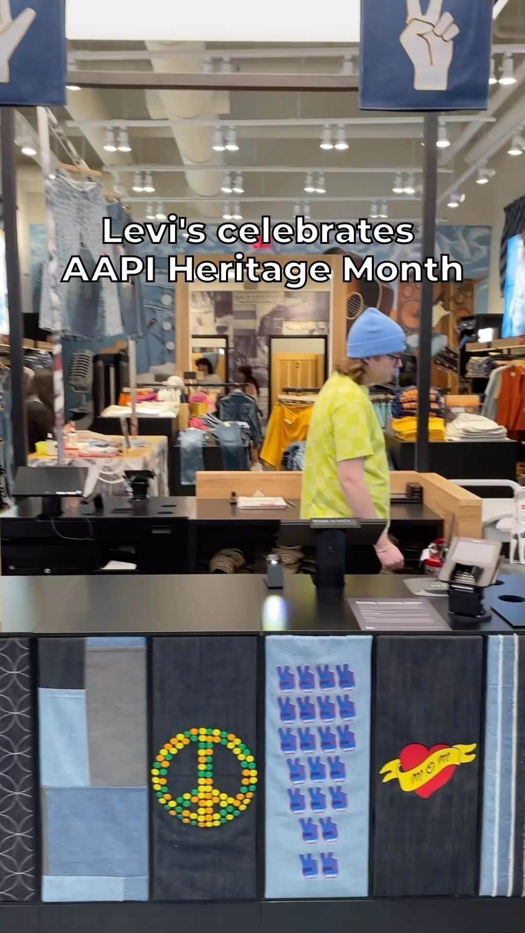 Levi’sのインスタグラム：「Levi’s celebrates AAPI by sharing space for artistic expression 👖🎨」