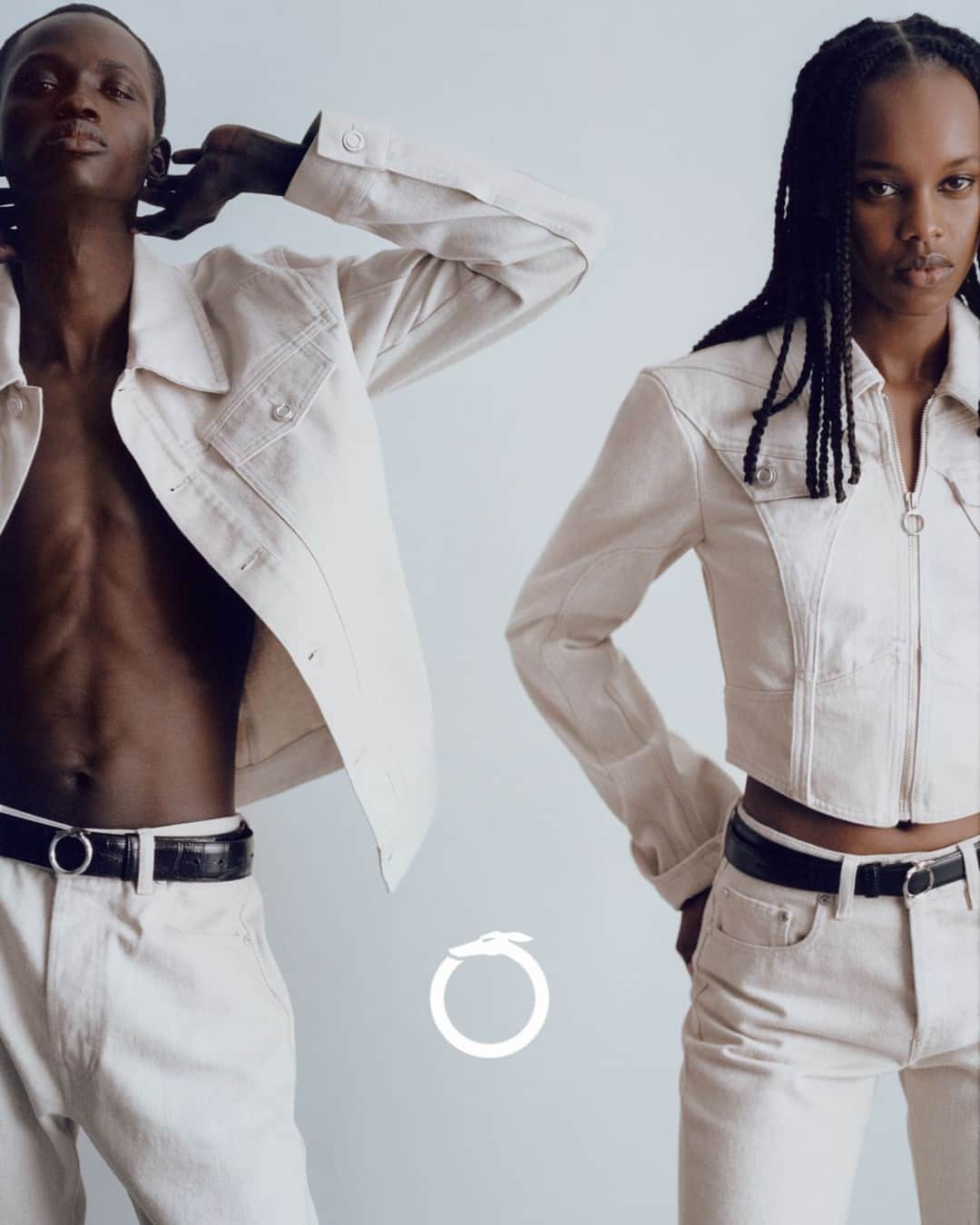 のインスタグラム：「In the #TrussardiSS23 essential wardrobe, denim pieces in a warm eggshell white color recall the texture of linen, providing a casual, contemporary alternative to classic linen ensembles.⁣ Available now in stores.」