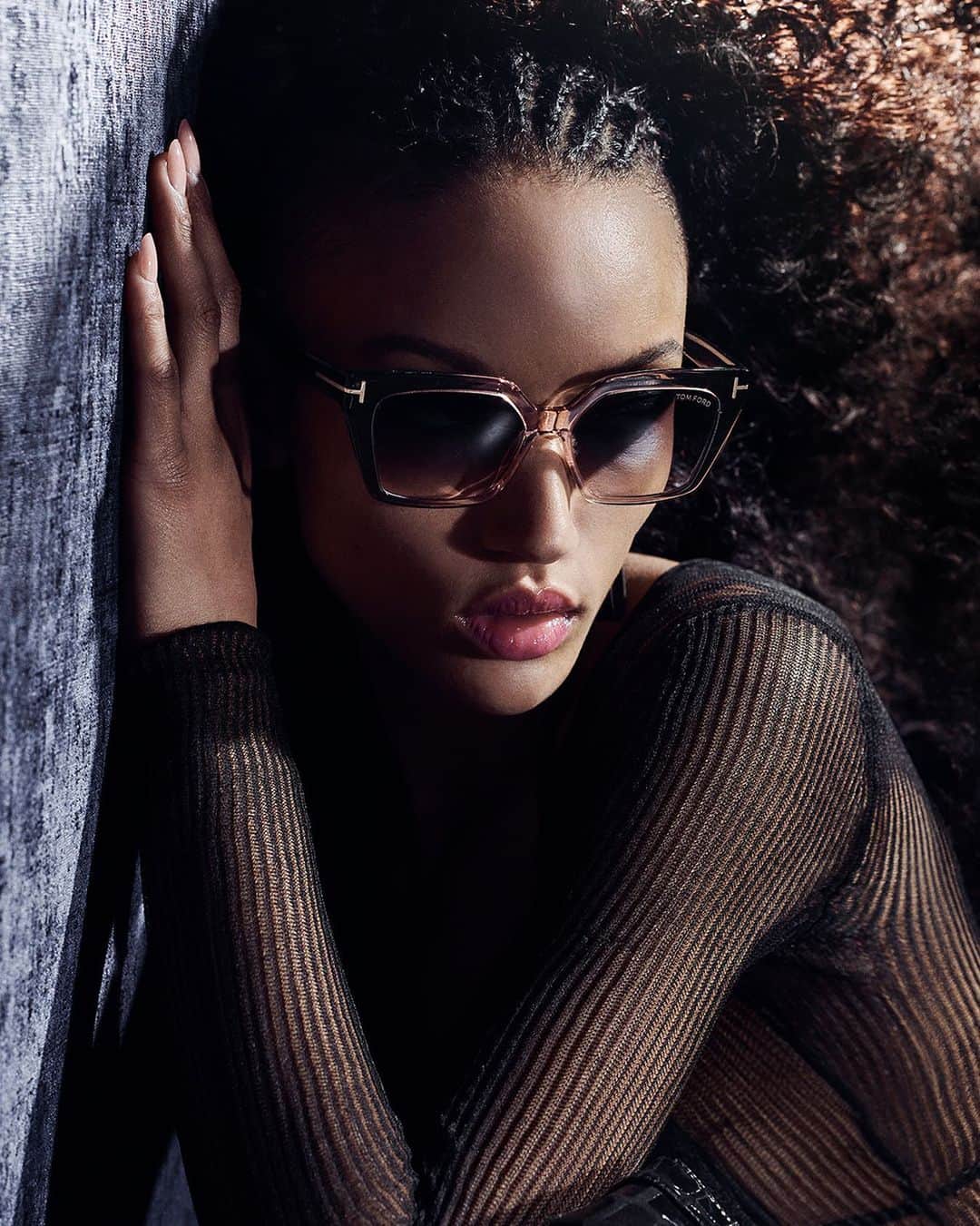 トムフォードのインスタグラム：「CONTEMPORARY CLASSIC.   DISCOVER THE #TOMFORDSS23 COLLECTION.   #TOMFORD」
