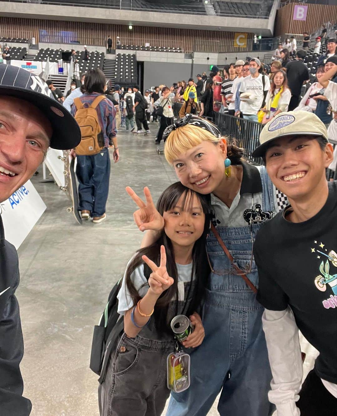 カルロス・リベイロさんのインスタグラム写真 - (カルロス・リベイロInstagram)「Tokyo became one of my favorite places. Great times with a great group of homies!   Much love to all who kicked it and shared good times!  Japão virou um dos meus lugares favoritos. Valeu a todos que estavam juntos e por todas mensagens que recebi! 👊🏽」6月1日 1時03分 - carlosribeiro91