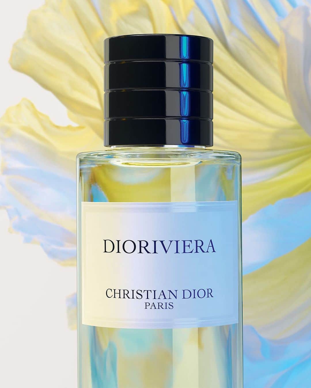 クリスチャンディオールさんのインスタグラム写真 - (クリスチャンディオールInstagram)「Unveiling #Dioriviera, the new fragrance from La Collection Privée Christian Dior, a dazzling and radiant signature that conveys the Dior way of life.   #DiorBeauty #DiorParfums#DiorLaCollectionPrivee」6月1日 1時07分 - dior