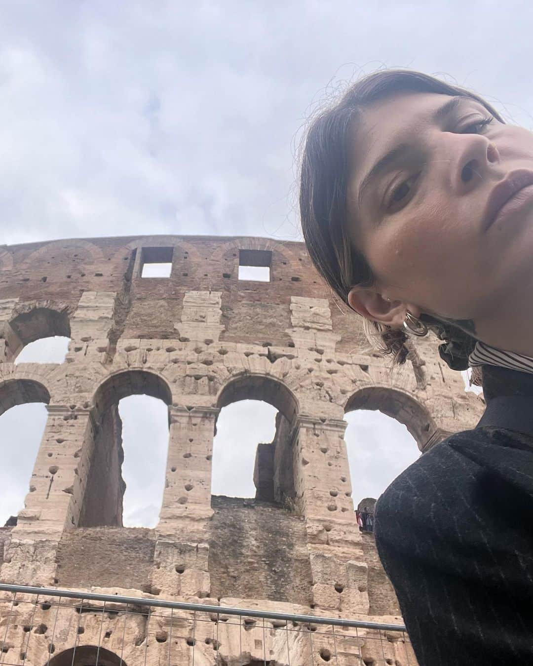 glorianotoさんのインスタグラム写真 - (glorianotoInstagram)「Me lately // On a Selfie food  tour 🇮🇹🏳️‍🌈」6月1日 1時23分 - glorianoto