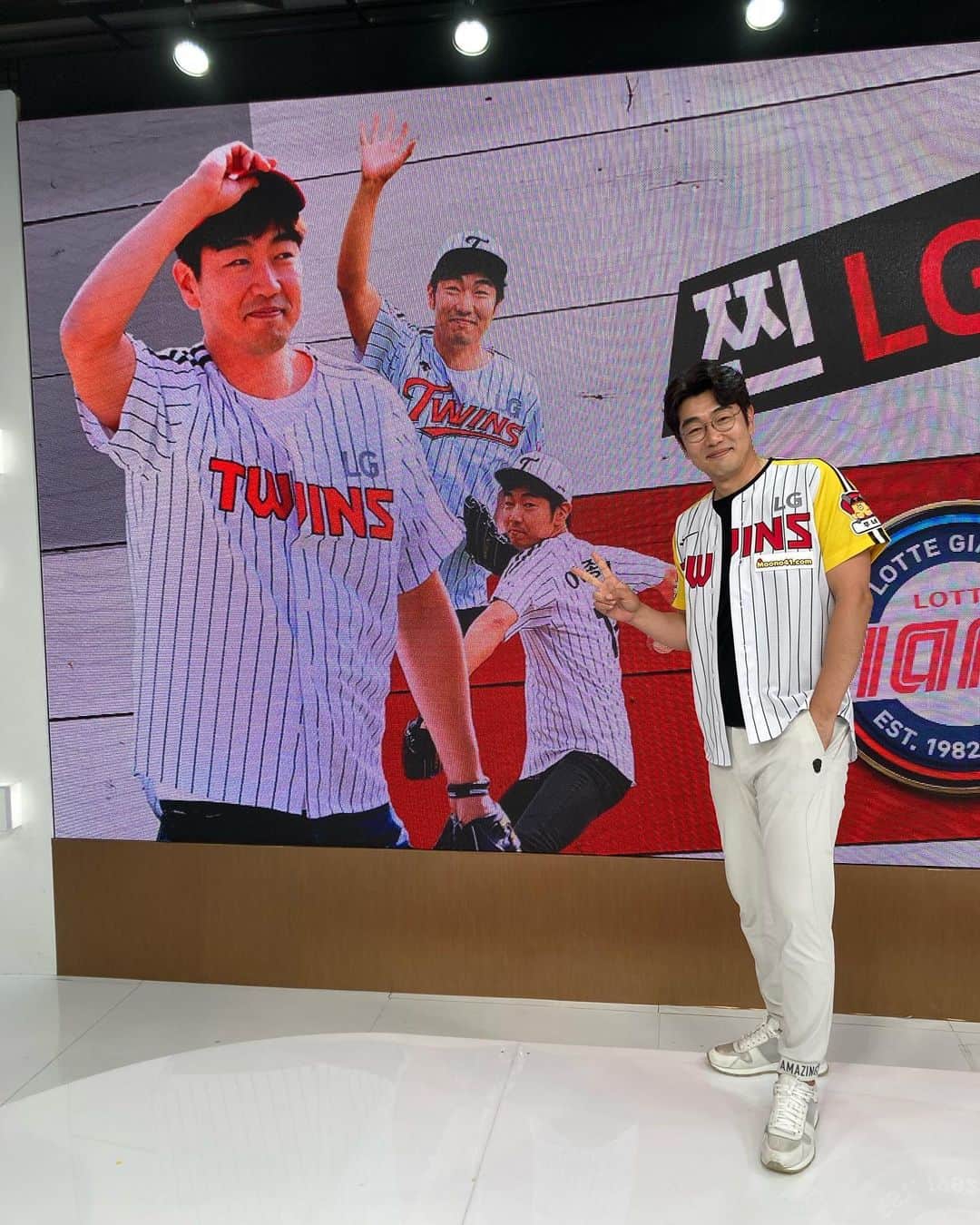 イ・ジョンヒョクのインスタグラム：「즐거웠던 추억이 될 오늘 ㅎㅎㅎ 우승가즈아!!LG」