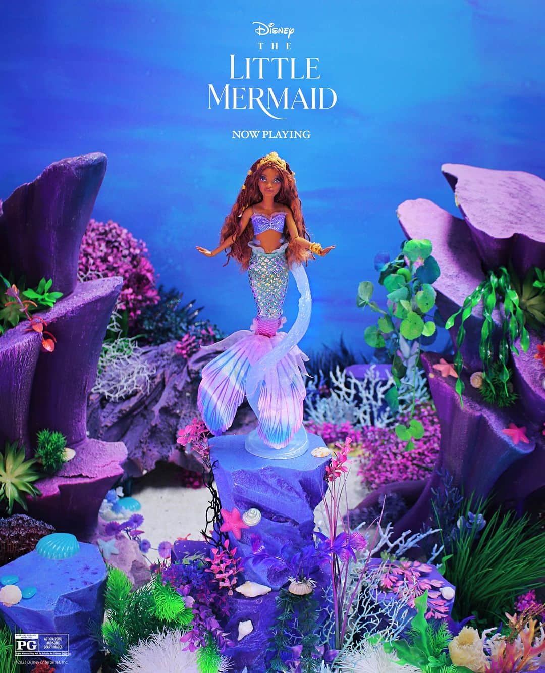Mattelのインスタグラム：「Ready for a world of adventure! Inspired by Disney’s #TheLittleMermaid, this deluxe Ariel Mermaid doll captures her signature underwater look from the film. Find it now on @amazon. 🪸🐚」