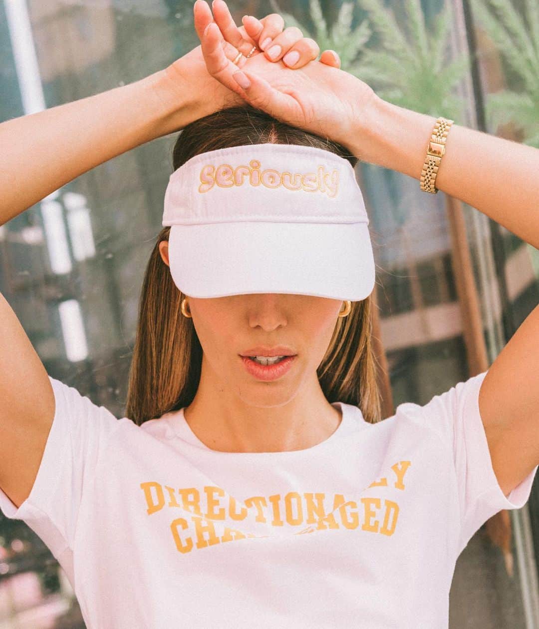 ケイラ・ユーウェルのインスタグラム：「Designing Directionally Challenged Merch has always been a favorite of mine 🤍  Seeing all of you wear it out in the wild is so much fun! It reminds me that we’re all in this together, growing & learning, and it feels nice to know we’re not alone.   We’ve got Mystery Grab Bags available June 1st @ 3pm.  Check out @directionallychallenged__  for more info!」