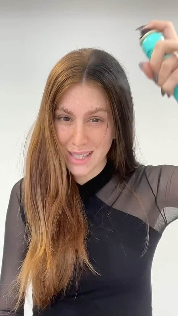 マリ・マリアのインスタグラム：「🧡🖤」