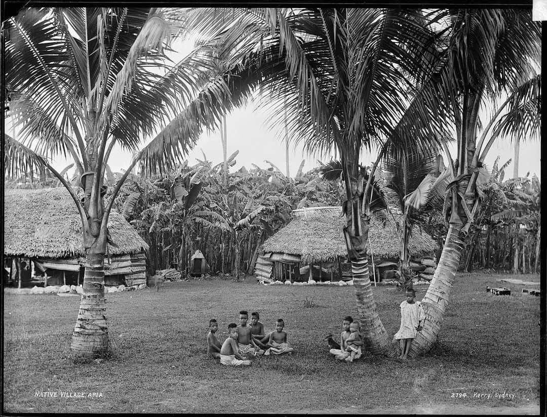 パワーハウスミュージアムのインスタグラム：「Wishing all of our Samoan friends a happy Samoa Day.   Today marks 61 years since Samoa regained independence. Join the celebrations at a special Powerhouse Late x Vivid Ideas: Paradise Fair on June 15 with artist Yuki Kihara.    Link in bio.  Powerhouse is working through the archival collection with our First Nations and Pacific teams to update references and we do this best through community engagement. Feedback from community members is always welcome.」