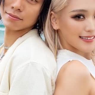 nutsのインスタグラム：「6月WEB表紙解禁👙🖤  Cover ▶️Yoshimaru＆Seisei @seika____official  @yoshimaru44000   伝説の神ギャル曲「ナツラブ」のMVに出演する2人が、6月の表紙を飾りました👙💕  ナツラブMVは6月中旬にnutsチャンネルにて公開予定なのでお楽しみに🎥✨  実は今回KOGYARUバージョンのMVも  @kogyaru_official  のYouTubeで同時配信するのでそちらも是非チェックしてみてね!!  よしまる役を務めてくれた”トッキー”、せいせい役を務めてくれた”らら”がKOGYARU6月号でコラボ表紙も飾ってるのでそちらもチェック🤩  そして今月も見応え満載な企画が盛り沢山です🖤  ✔️【ナツラブ】過去MV出演の平成egg・メンエグ・Popモデル様に 当時のぶっちゃけ話聞いてきた  ✔️nuts新専属モデルを紹介します  ✔️ナツラブメンツのお泊まりナイトルーティン ♡  ✔️姉ギャル大運動会全部見せ  ✔️【ギャルママ総選挙】1番自分のママになって欲しいのは誰？  📸photo Mayuko Kanda 👖apparel BLONDEY  #nuts #nutsモデル #nuts表紙 #ナツラブ  #blondey #せいせい #よしまる #juliet #姉ギャル  #gyaru #KOGYARU」