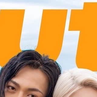 nutsのインスタグラム：「6月WEB表紙解禁👙🖤  Cover ▶️Yoshimaru＆Seisei @seika____official  @yoshimaru44000   伝説の神ギャル曲「ナツラブ」のMVに出演する2人が、6月の表紙を飾りました👙💕  ナツラブMVは6月中旬にnutsチャンネルにて公開予定なのでお楽しみに🎥✨  実は今回KOGYARUバージョンのMVも  @kogyaru_official  のYouTubeで同時配信するのでそちらも是非チェックしてみてね!!  よしまる役を務めてくれた”トッキー”、せいせい役を務めてくれた”らら”がKOGYARU6月号でコラボ表紙も飾ってるのでそちらもチェック🤩  そして今月も見応え満載な企画が盛り沢山です🖤  ✔️【ナツラブ】過去MV出演の平成egg・メンエグ・Popモデル様に 当時のぶっちゃけ話聞いてきた  ✔️nuts新専属モデルを紹介します  ✔️ナツラブメンツのお泊まりナイトルーティン ♡  ✔️姉ギャル大運動会全部見せ  ✔️【ギャルママ総選挙】1番自分のママになって欲しいのは誰？  📸photo Mayuko Kanda 👖apparel BLONDEY  #nuts #nutsモデル #nuts表紙 #ナツラブ  #blondey #せいせい #よしまる #juliet #姉ギャル  #gyaru #KOGYARU」