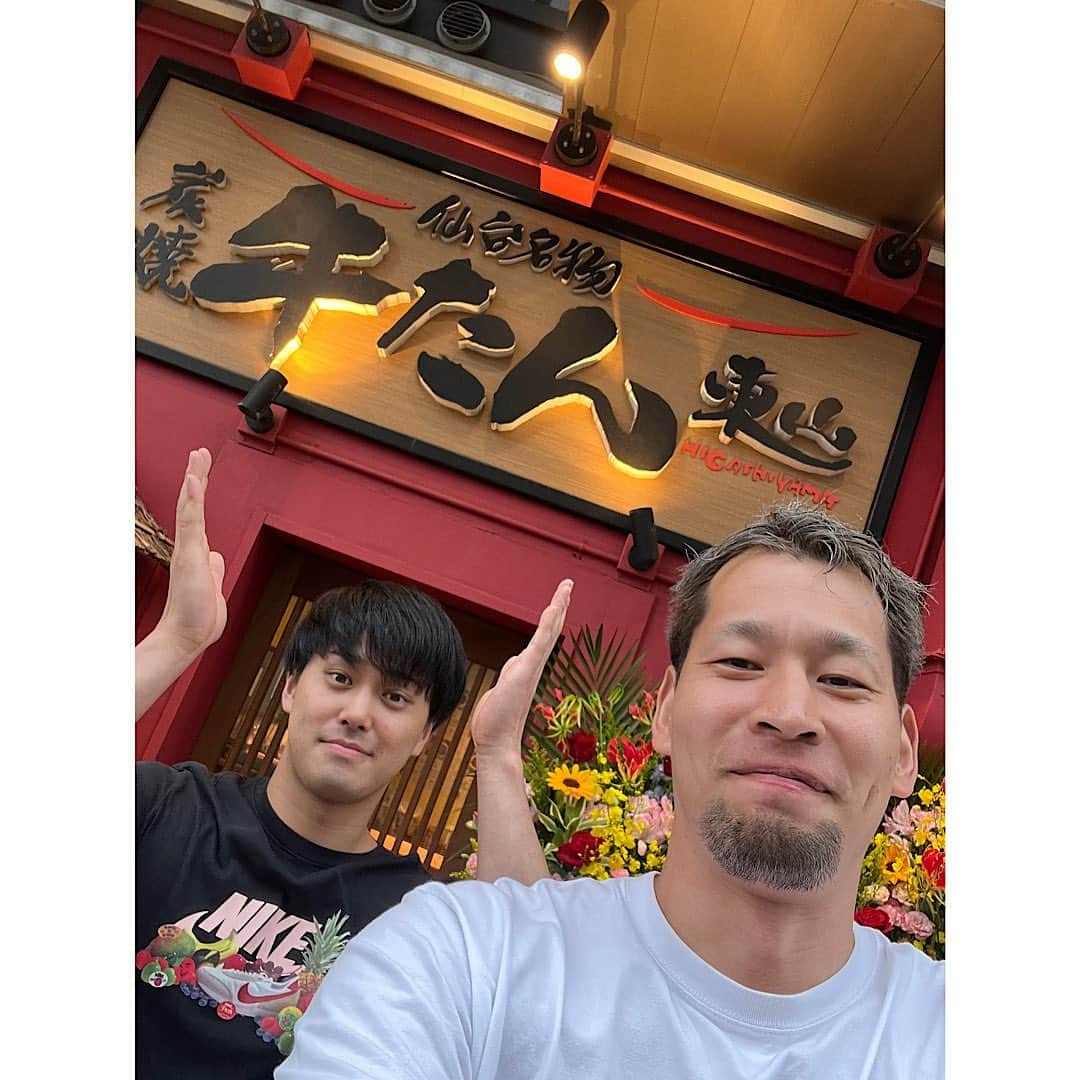 のインスタグラム：「トレーニング後は駅前にある牛タンを食べに来たぁ💨  DTは満腹なのです🫃  皆さんも駅近で食べるなら是非👅  #dtのオフ   @gyutan_matsue」