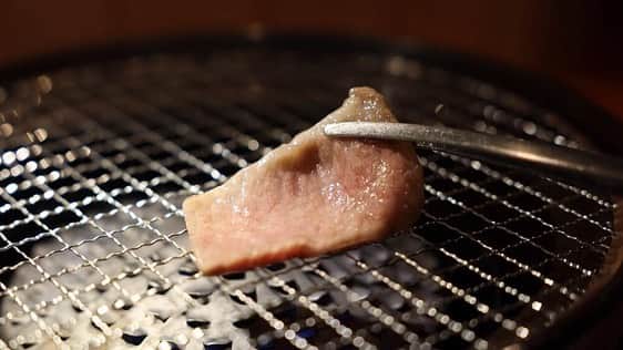 けんさむさんのインスタグラム写真 - (けんさむInstagram)「けんさむ🐶です‪🐮🍖 【#褐火 かっか】🔥お昼からテンションの上がる焼肉ぅ‼️ ご紹介します🔥🍖熊本#銀座通り 📍#褐火総本店  いいね👍フォロー👯‍♂️Thankyou😇✨ 皆さんの熊本のお気に入りを教えてください🌿 DM💭待ってます🐶🎶 . #pr #けんさむの熊本紹介 #熊本 #熊本グルメ #くまモン #けんさむ #熊本観光 #熊本県 #kumamoto #熊本ランチ #焼肉ランチ #焼肉 #熊本焼肉 #ご褒美ランチ #昼飲み」6月1日 14時51分 - kensome_kumamoto