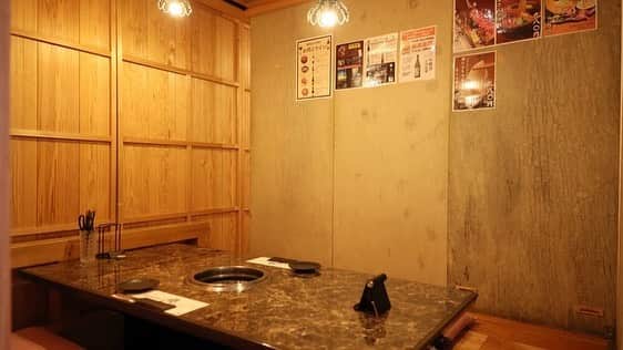けんさむさんのインスタグラム写真 - (けんさむInstagram)「けんさむ🐶です‪🐮🍖 【#褐火 かっか】🔥お昼からテンションの上がる焼肉ぅ‼️ ご紹介します🔥🍖熊本#銀座通り 📍#褐火総本店  いいね👍フォロー👯‍♂️Thankyou😇✨ 皆さんの熊本のお気に入りを教えてください🌿 DM💭待ってます🐶🎶 . #pr #けんさむの熊本紹介 #熊本 #熊本グルメ #くまモン #けんさむ #熊本観光 #熊本県 #kumamoto #熊本ランチ #焼肉ランチ #焼肉 #熊本焼肉 #ご褒美ランチ #昼飲み」6月1日 14時51分 - kensome_kumamoto