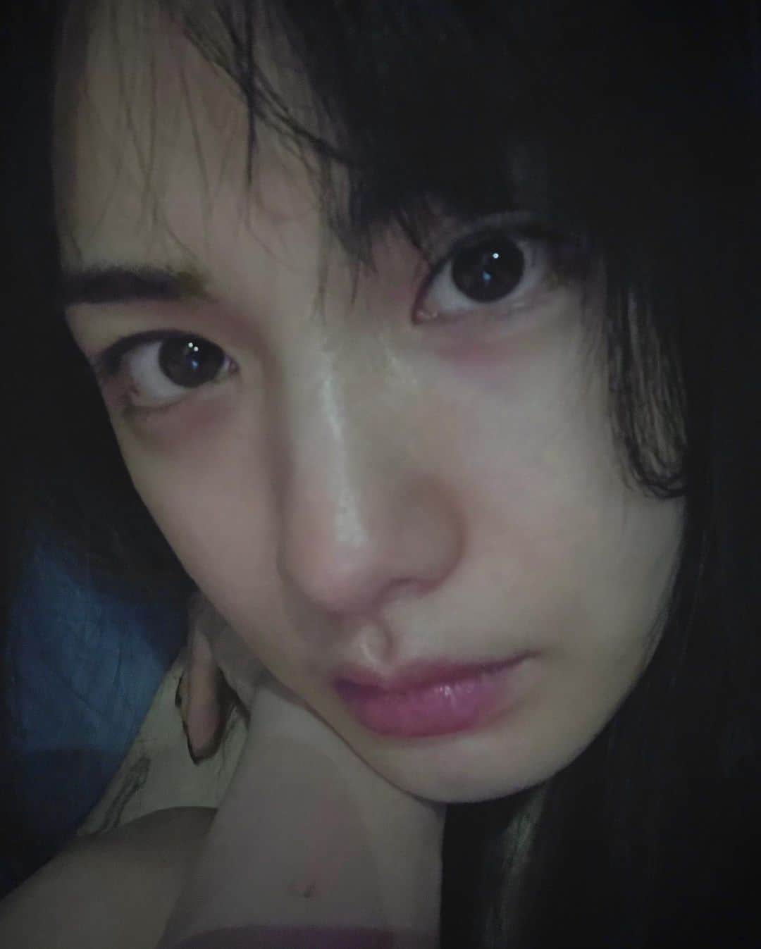 ナナ さんのインスタグラム写真 - (ナナ Instagram)「ㅎr두리감성..📼🍒.. 시ㅁ심해서그냥, 니눈내눈 냥냥」6月1日 15時03分 - jin_a_nana