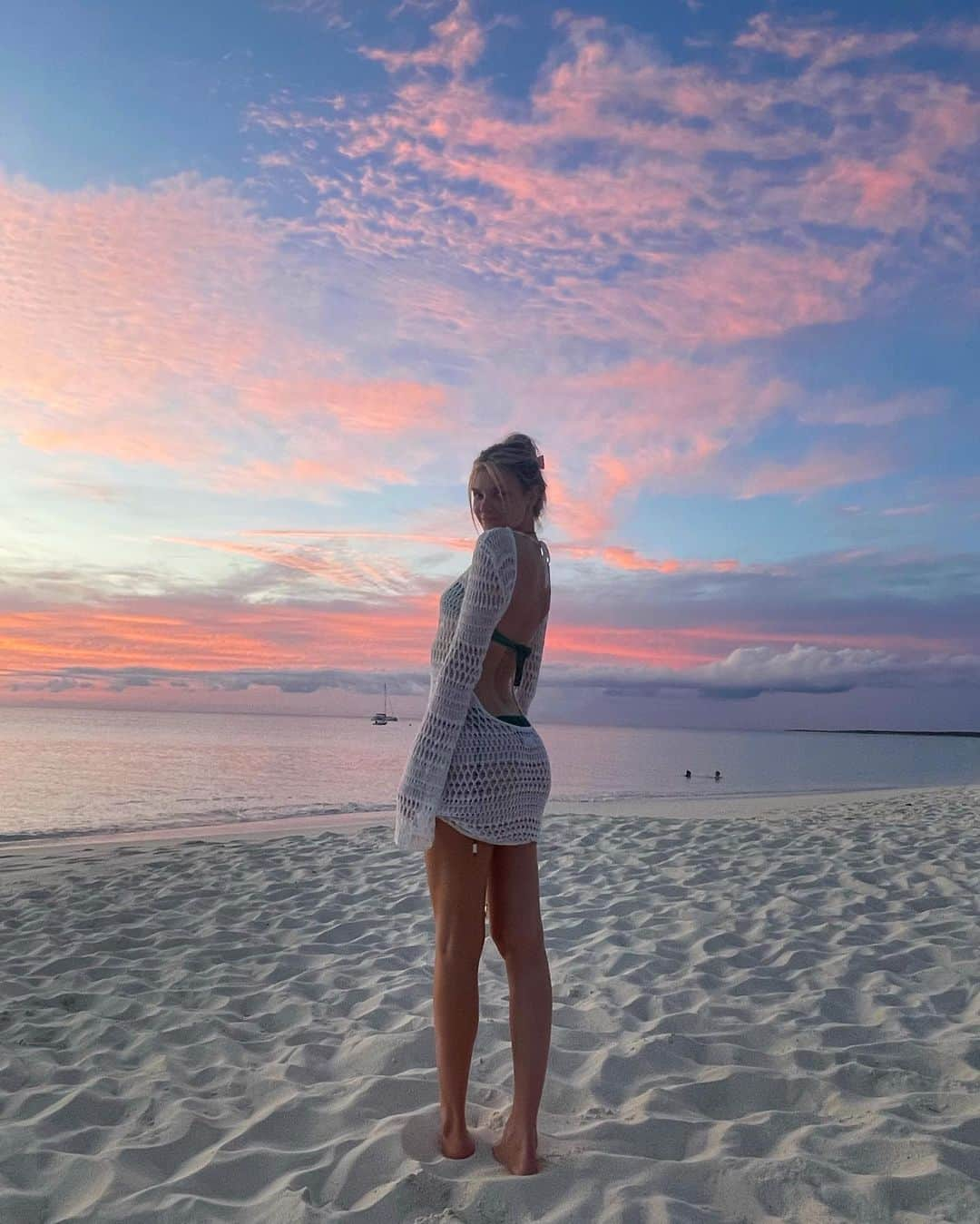 アリッサ・ヴァイオレットさんのインスタグラム写真 - (アリッサ・ヴァイオレットInstagram)「vacation alissa activated☑️🌸🐟」6月1日 6時18分 - alissaviolet