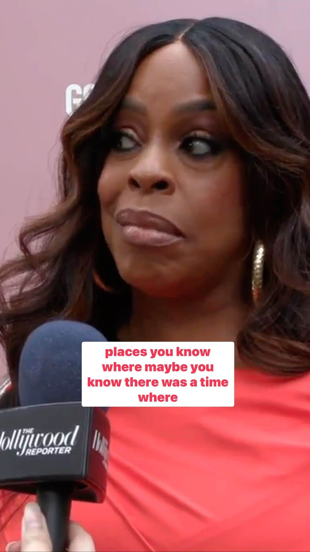ハリウッド・リポーターのインスタグラム：「Trailblazer Award honoree #NiecyNash explains why diversity in entertainment makes all content better at THR’s #RaisingOurVoices event at #GenSpaceLA」
